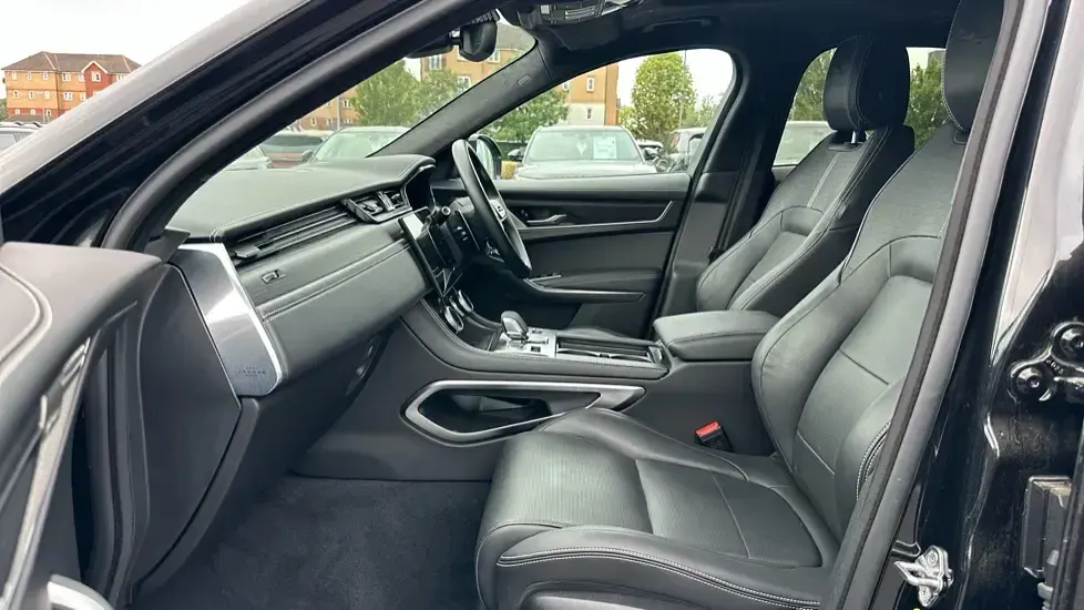 Used Jaguar F-Pace R-Dynamic 404 HP (297 kW) 2024 Santorini black SUV