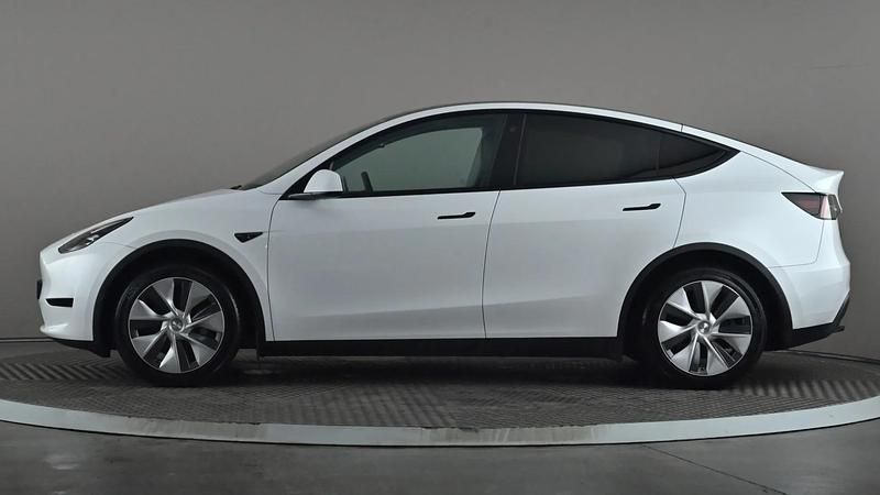 Used Tesla Model Y RWD 219 kW (299 HP) 2023 White SUV