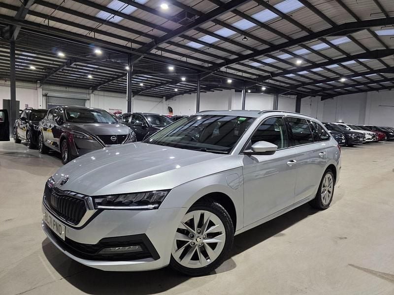 Used Skoda Octavia SE Technology 204 HP (150 kW) 2022 Silver Estate
