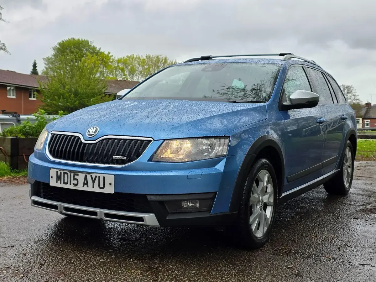 Used Skoda Octavia Scout 4x4 150 HP (110 kW) 2015 Blue Hatchback