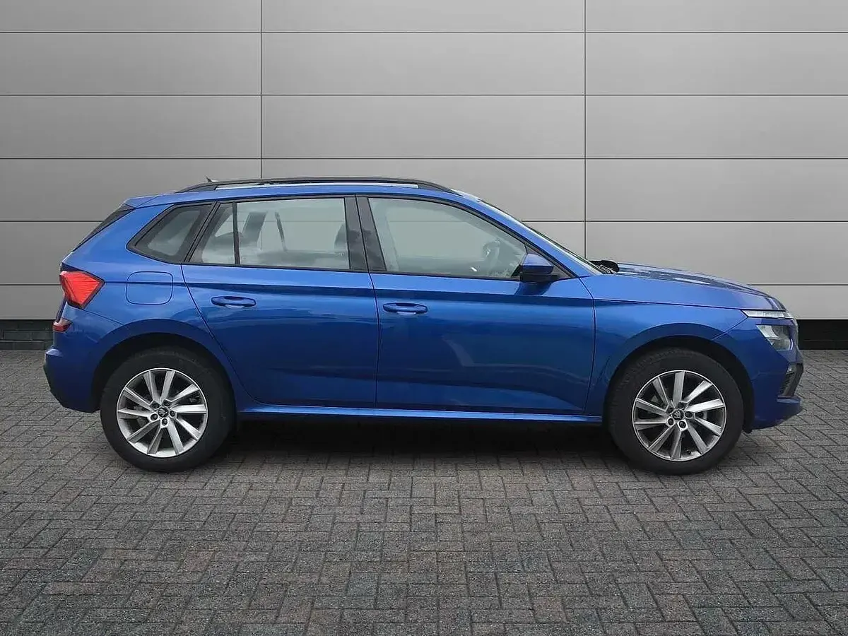 Used Skoda Kamiq SE 85 HP (62 kW) 2025 Race blue metallic SUV