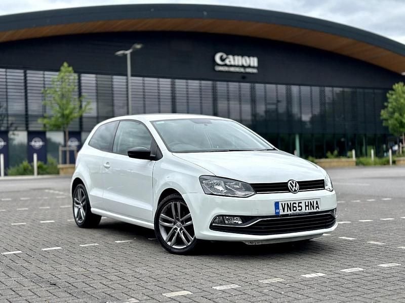 White Used 2015 VW Polo Design Hatchback | £4,995 (Super price) - Image 1/4