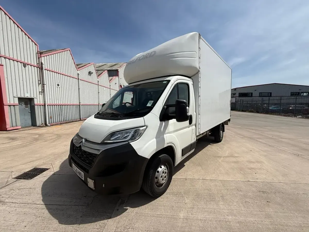 Used Citroën Relay 165 HP (121 kW) 2020 White Van
