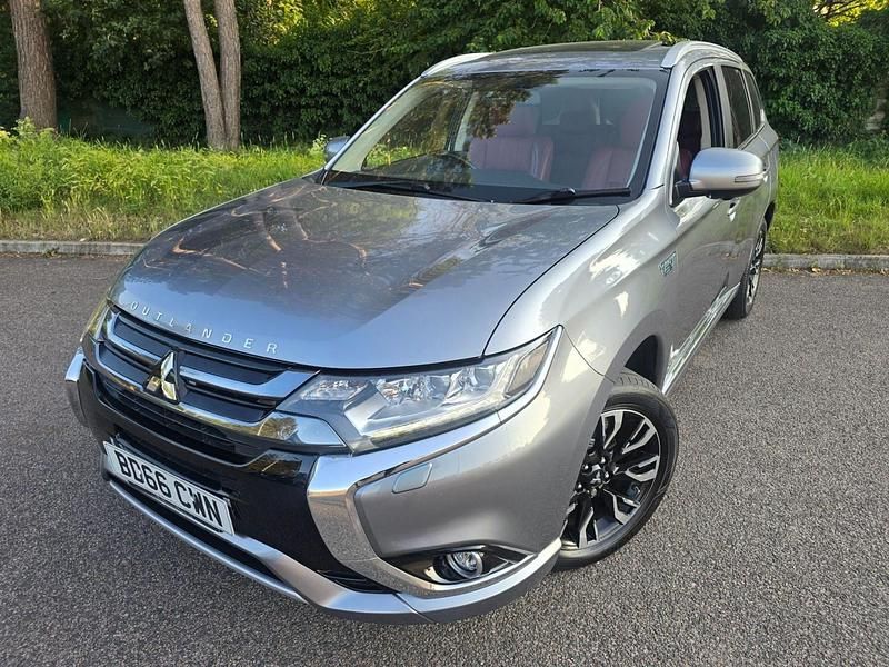 Grey Used 2016 Mitsubishi Outlander P-HEV Estate | £8,250 (Expensive) - Image 1/2