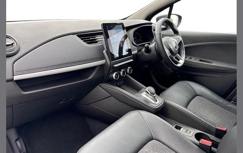 Used Renault Zoe Iconic 100 kW (136 HP) 2022 Grey Hatchback