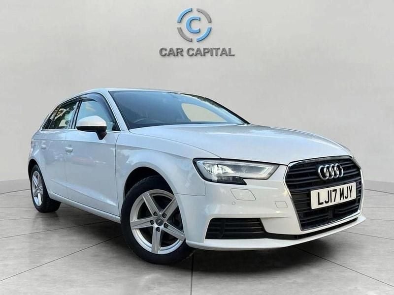 Used Audi A3 Sportback 150 HP (110 kW) 2017 White Hatchback