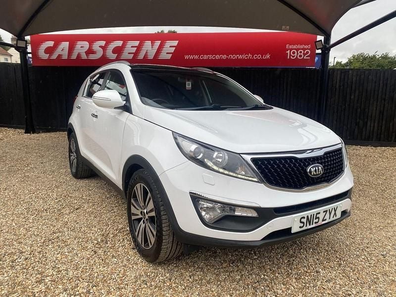 White Used 2015 Kia Sportage 3 SUV | £7,299 (Fair price) - Image 1/3