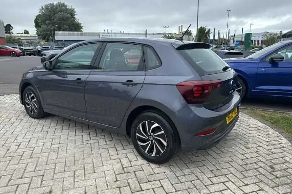 Used VW Polo 95 HP (69 kW) 2024 Hatchback