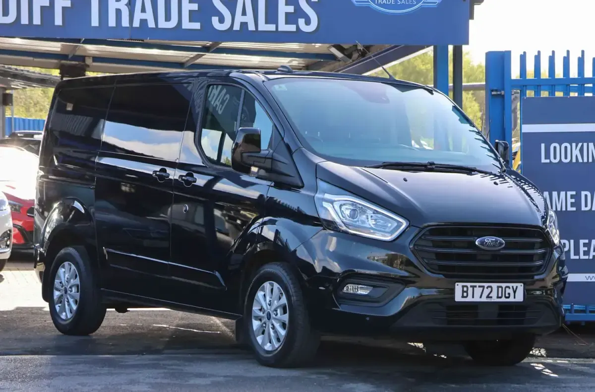 Used Ford Transit Custom Limited 130 HP (95 kW) 2023 Black Van