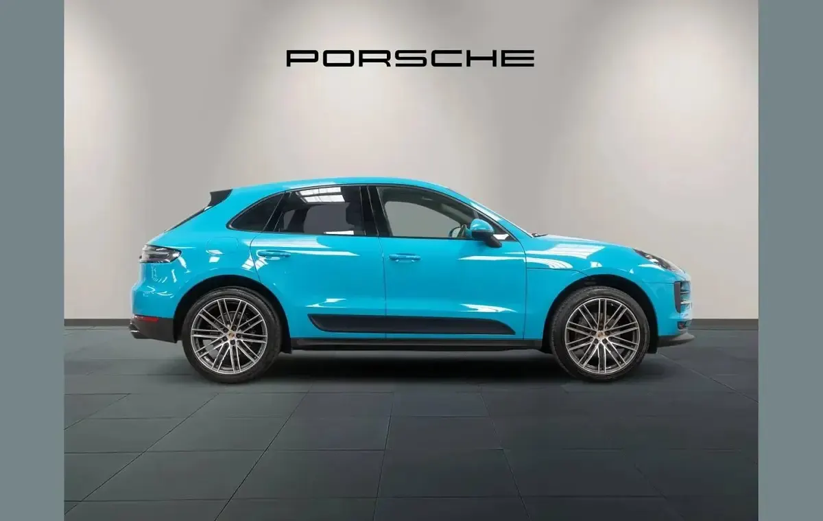 Used Porsche Macan 241 HP (177 kW) 2019 Blue SUV