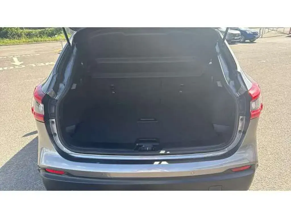 Used Nissan Qashqai N-Motion 140 HP (102 kW) 2019 Grey SUV