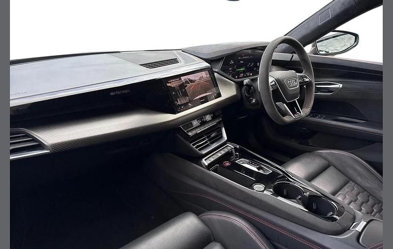 Used Audi e-tron GT quattro Comfort 475 kW (646 HP) 2022 Grey Sedan