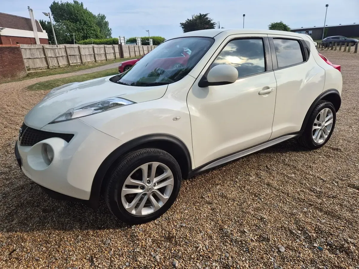 Used Nissan Juke Tekna 2012 White SUV