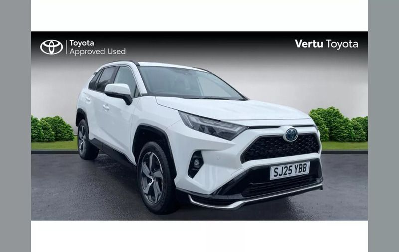 White Used 2025 Toyota RAV4 Hybrid Design SUV | £39,995 (A bit pricey) - Image 1/4