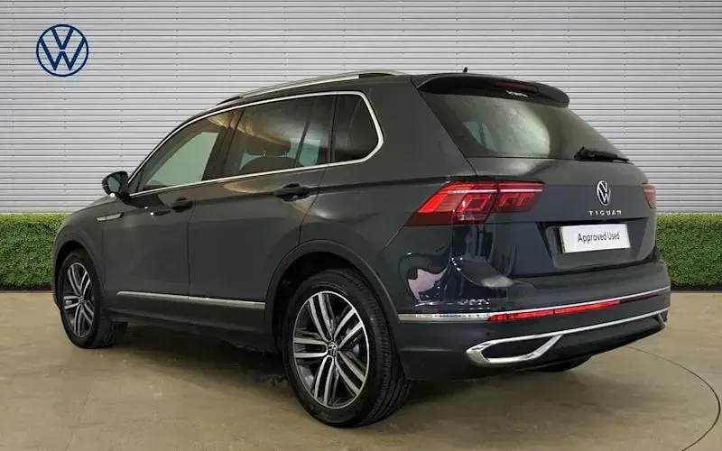 Used VW Tiguan Elegance 150 HP (110 kW) 2023 Grey SUV