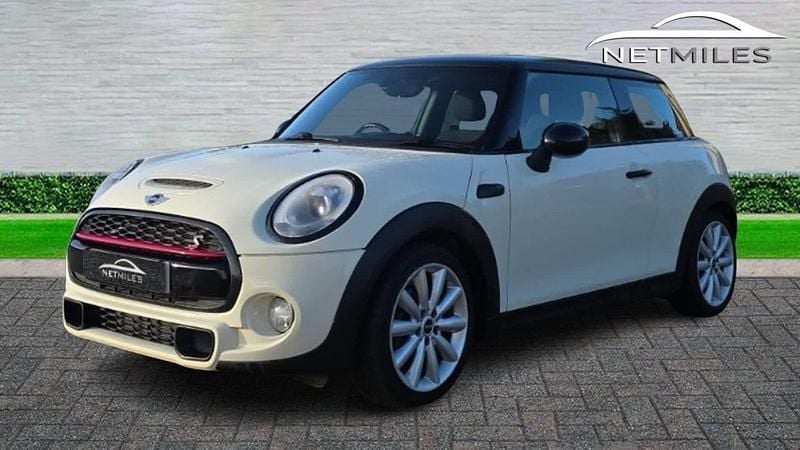 Used Mini Cooper S Hatch 2016 White Hatchback