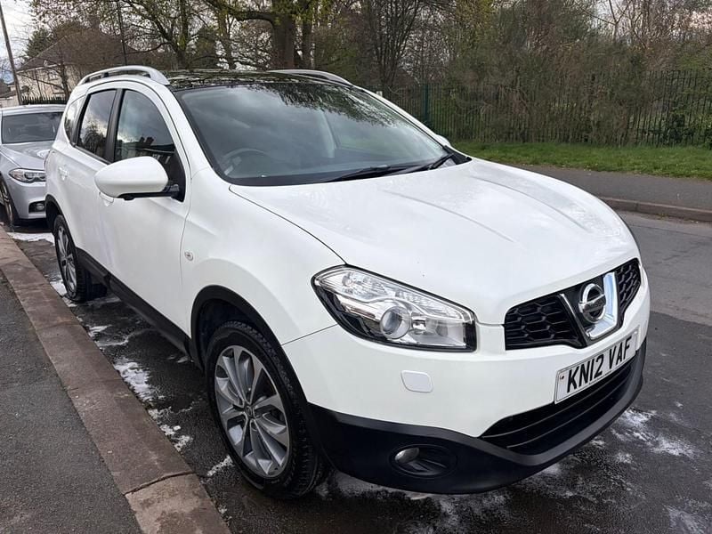 Used Nissan Qashqai +2 Tekna 130 HP (95 kW) 2012 White SUV