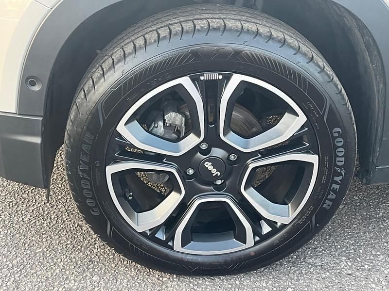 Used Jeep Avenger Summit 100 HP (73 kW) 2025 Beige SUV