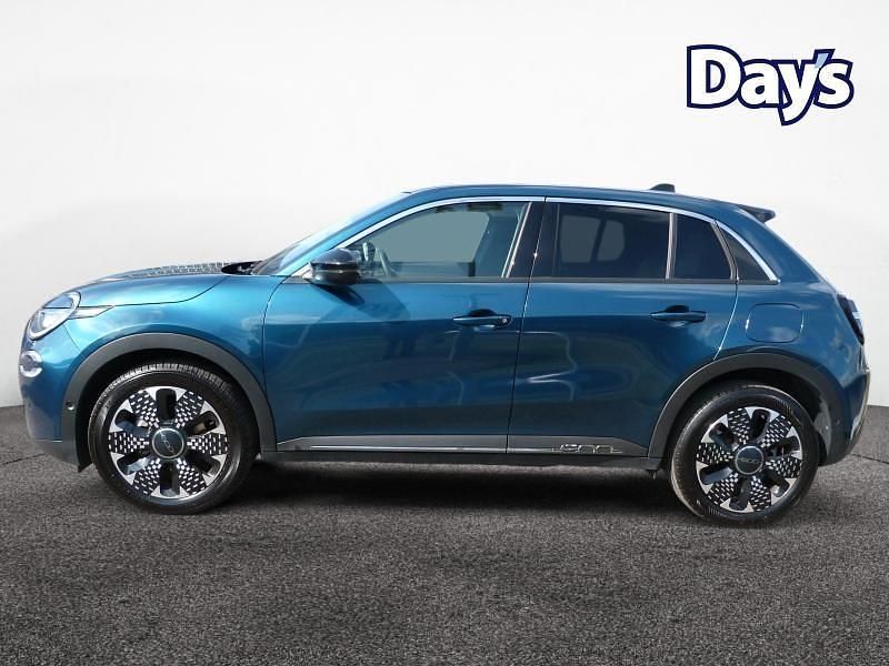 Used Fiat 600E La Prima 114 kW (156 HP) 2024 Green SUV