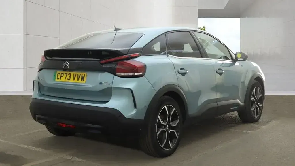 Used Citroën e-C4 Shine 100 kW (136 HP) 2024 Blue Hatchback