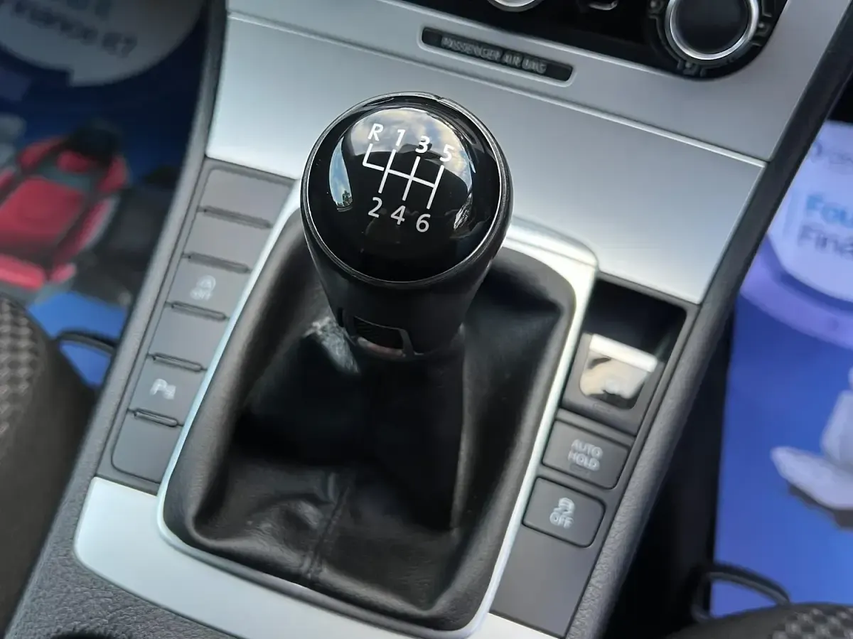 Used VW Passat R-line 140 HP (102 kW) 2014 Silver Sedan