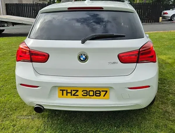 Used BMW 118 Sport Line 134 HP (98 kW) 2015 White Hatchback