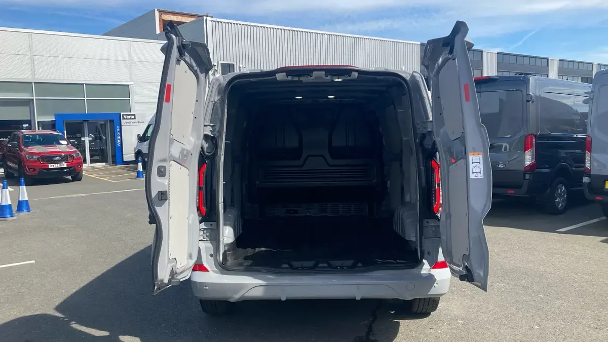 Used Ford Transit Custom Sport 170 HP (125 kW) 2025 Van