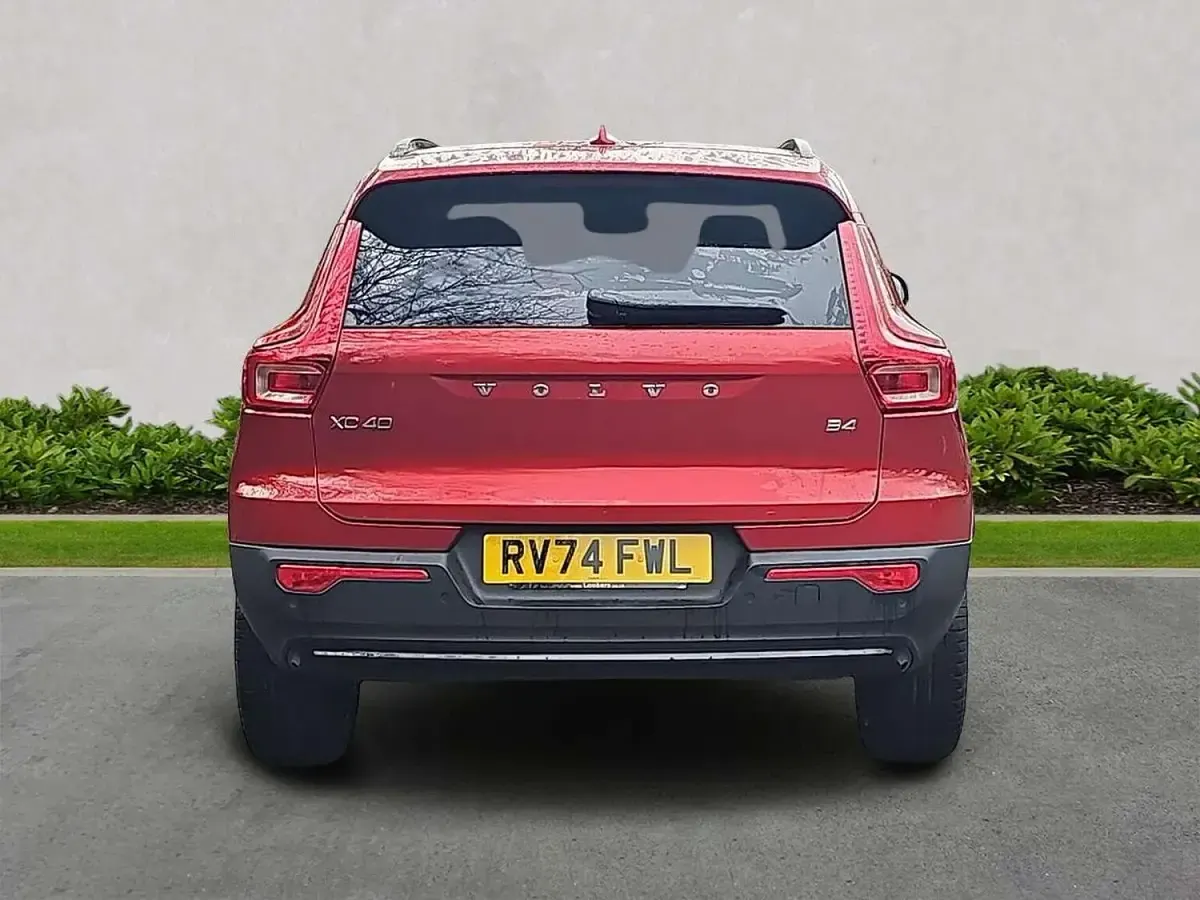 Used Volvo XC40 Ultra 2025 Red SUV