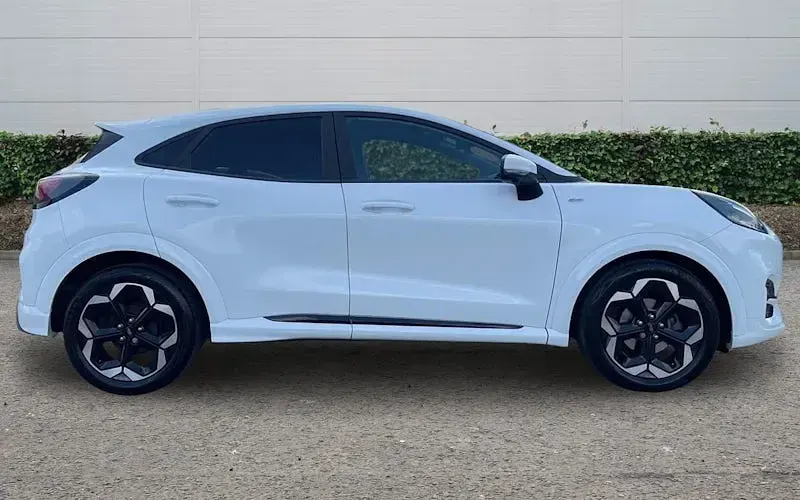 Used Ford Puma ST-Line X 125 HP (91 kW) 2025 White SUV