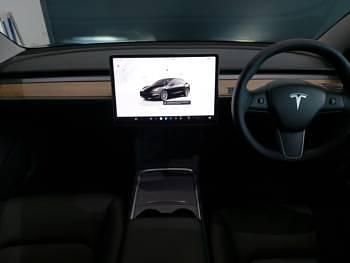 Used Tesla Model 3 RWD 208 kW (283 HP) 2022 Black Sedan