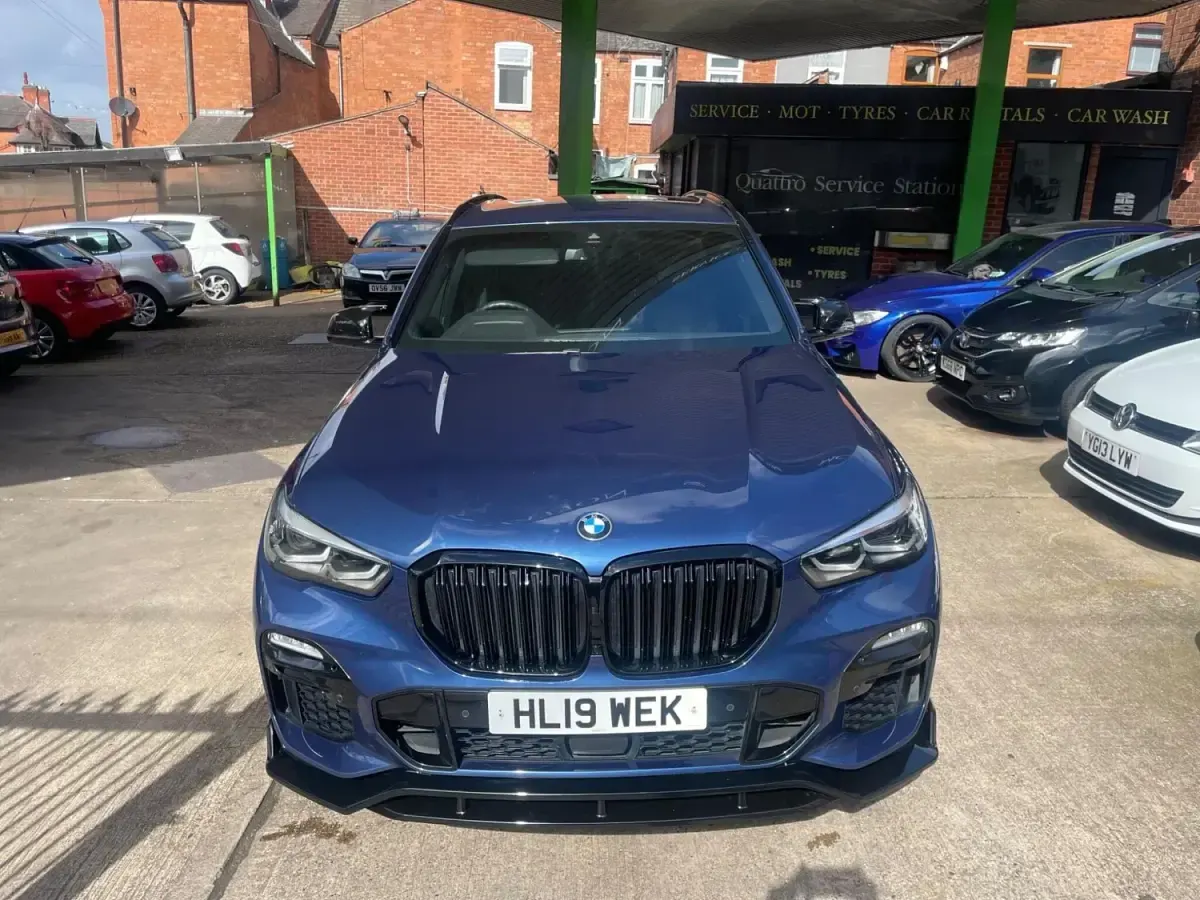 Begagnad BMW X5 M Sport 2019 Blå SUV