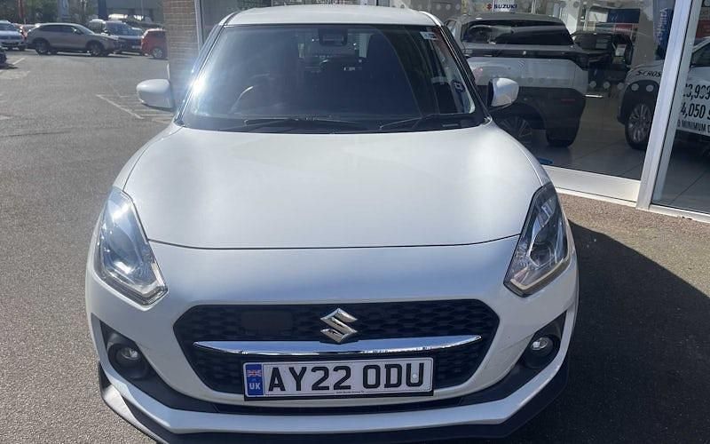Used Suzuki Swift SZ5 83 HP (61 kW) 2022 White Hatchback