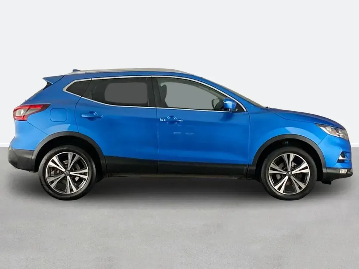 Used Nissan Qashqai N-Connecta 2018 Blue SUV