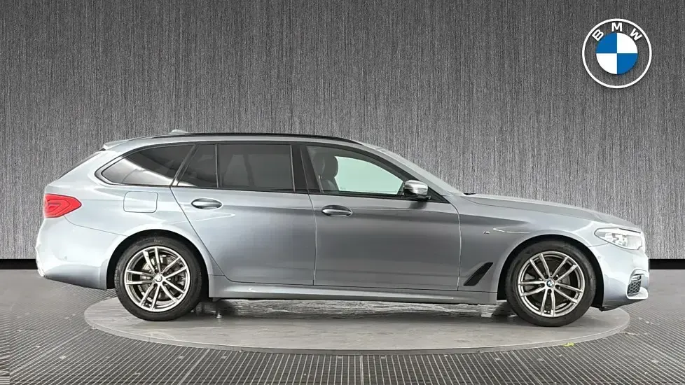Used BMW 520 M Sport 187 HP (137 kW) 2020 Blue Estate