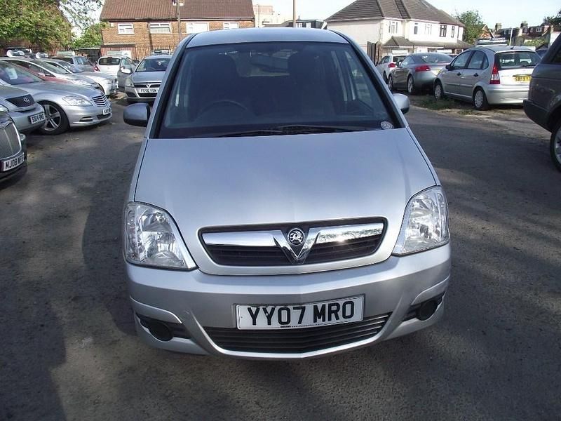 Used Vauxhall Meriva 104 HP (76 kW) 2007 Silver MPV