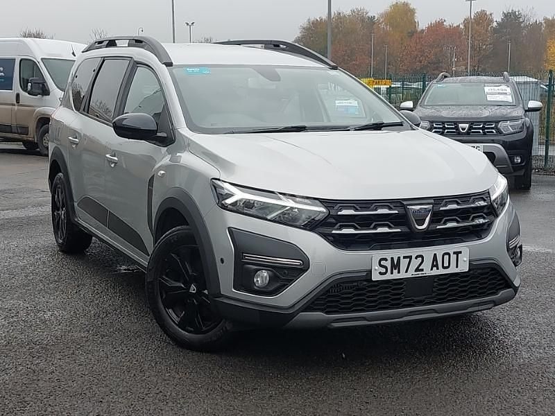 Grey Used 2022 Dacia Jogger Extreme MPV | £15,698 (Fair price) - Image 1/4