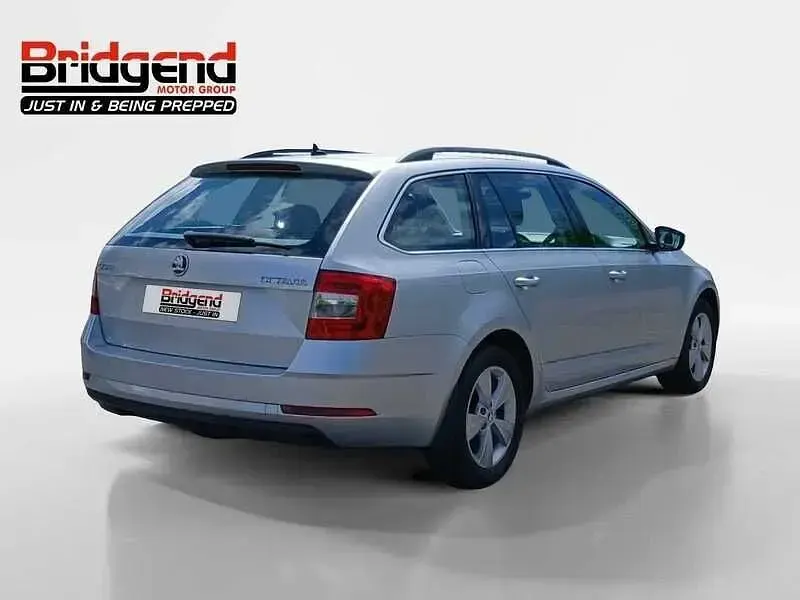 Used Skoda Octavia SE Technology 150 HP (110 kW) 2020 Silver Estate