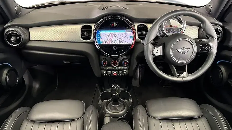 Used Mini Cooper Exclusive 134 HP (98 kW) 2023 Blue Hatchback