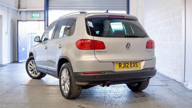 Used VW Tiguan SE 140 HP (102 kW) 2012 Silver SUV