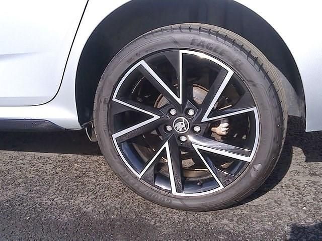 Used Skoda Kamiq Monte Carlo 110 HP (80 kW) 2021 Silver SUV