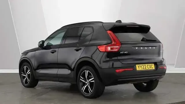 Used Volvo XC40 R-Design 163 HP (119 kW) 2022 SUV