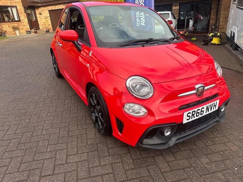 Used Abarth 595 145 HP (106 kW) 2016 Red Hatchback