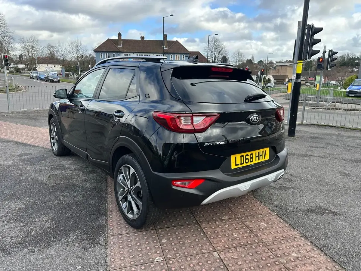 Used Kia Stonic 113 HP (83 kW) 2018 Black SUV