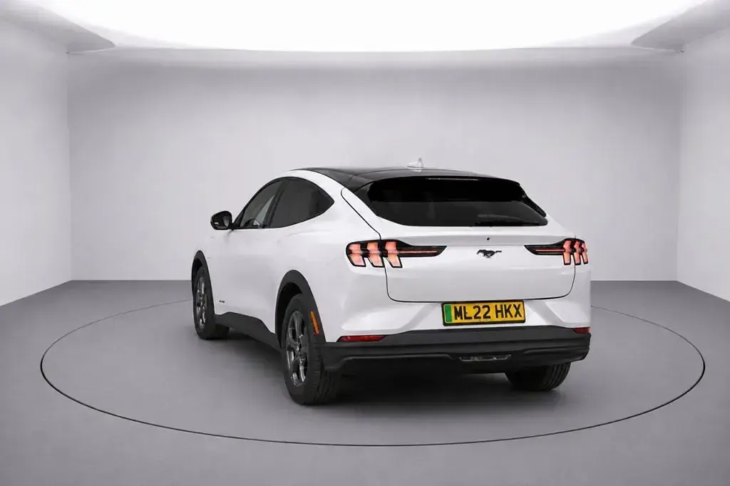 Gebraucht Ford Mustang Mach-E Standard Range 197 kW (269 PS) 2022 SUV