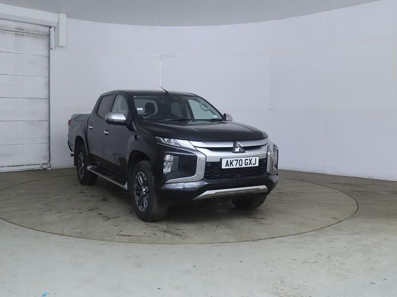Used Mitsubishi L200 150 HP (110 kW) 2021 Black Pickup