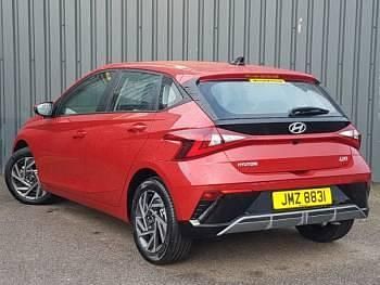New Hyundai i20 Advanced 100 HP (73 kW) 2025 Red Hatchback