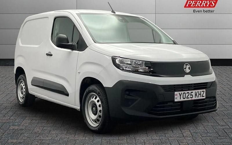New 2026 Vauxhall Combo MPV | £23,988 (A bit pricey) - Image 1/4