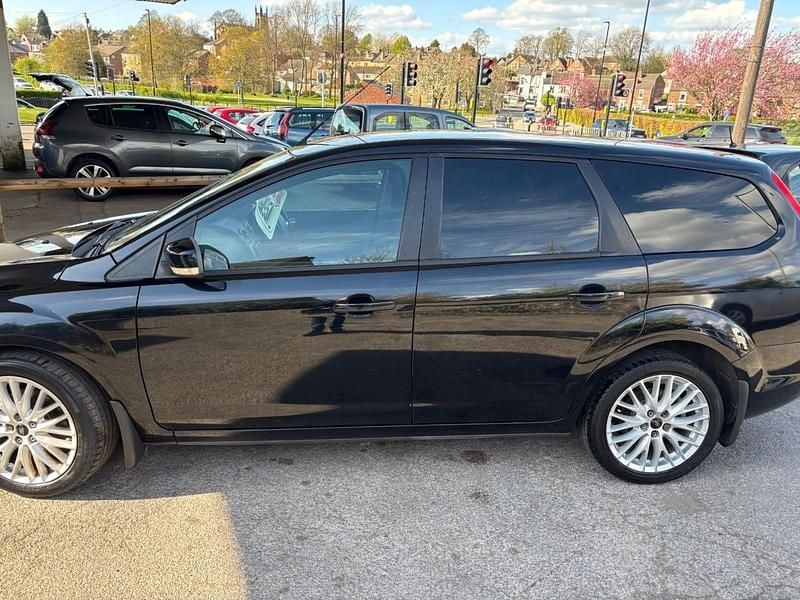 Used Ford Focus Titanium 2009 Black Estate