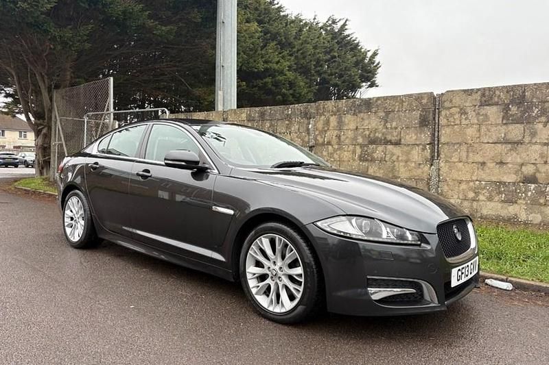 Used Jaguar XF 200 HP (147 kW) 2013 Grey Sedan