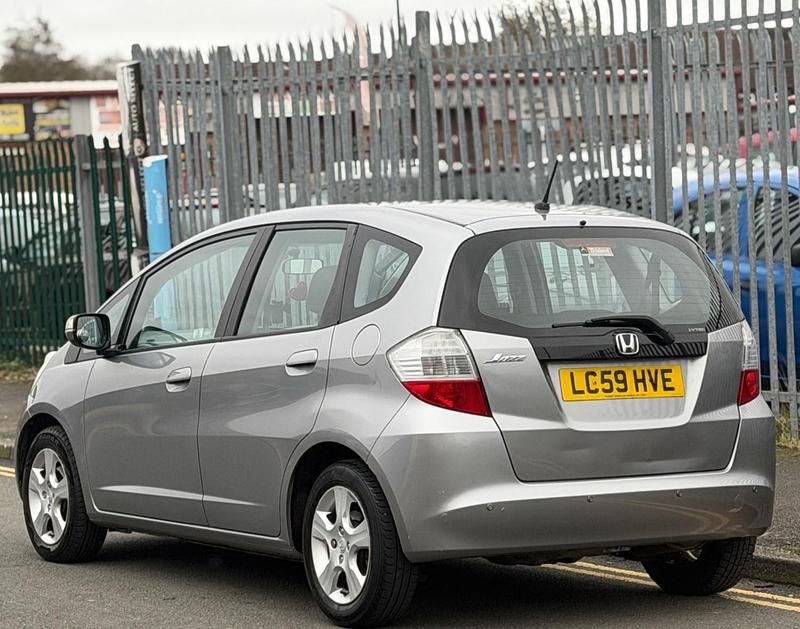 Used Honda Jazz ES 2009 Silver Hatchback